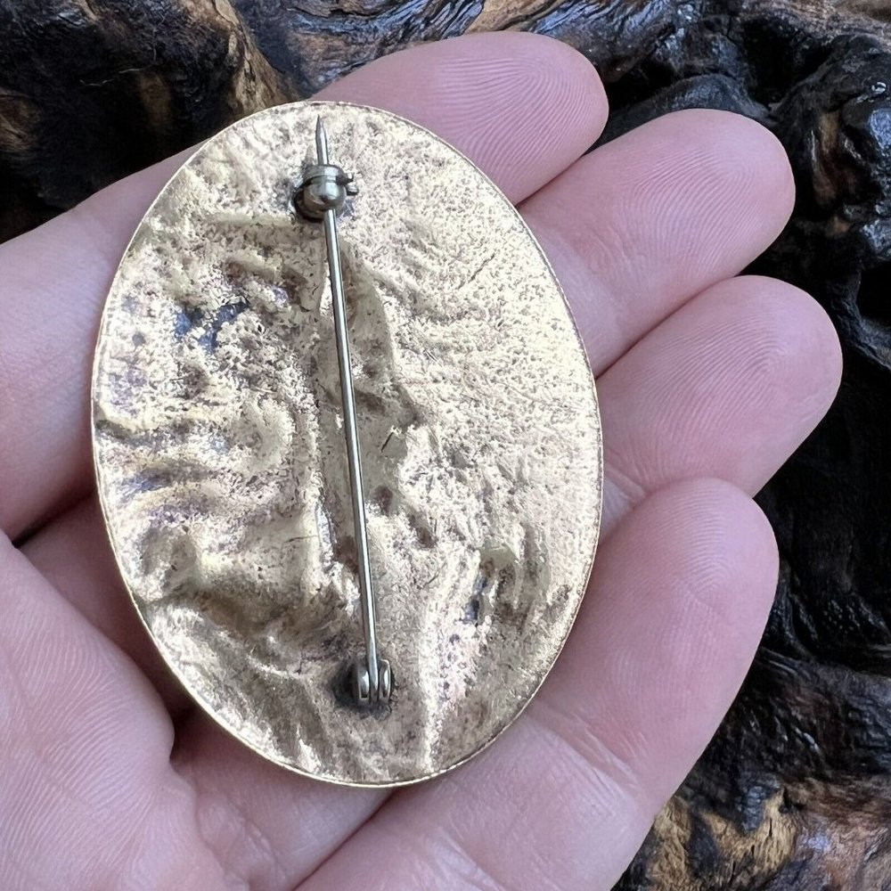 Vintage Art Nouveau Brooch Pin Brass Oval Gold Tone Fairy Woman Embossed Metal - Picture 5 of 9